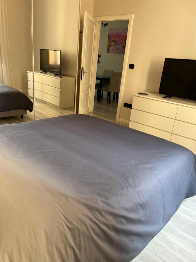 Grazioso Appartamento In Zona Centrale. 蒙特卡蒂尼泰尔梅 外观 照片